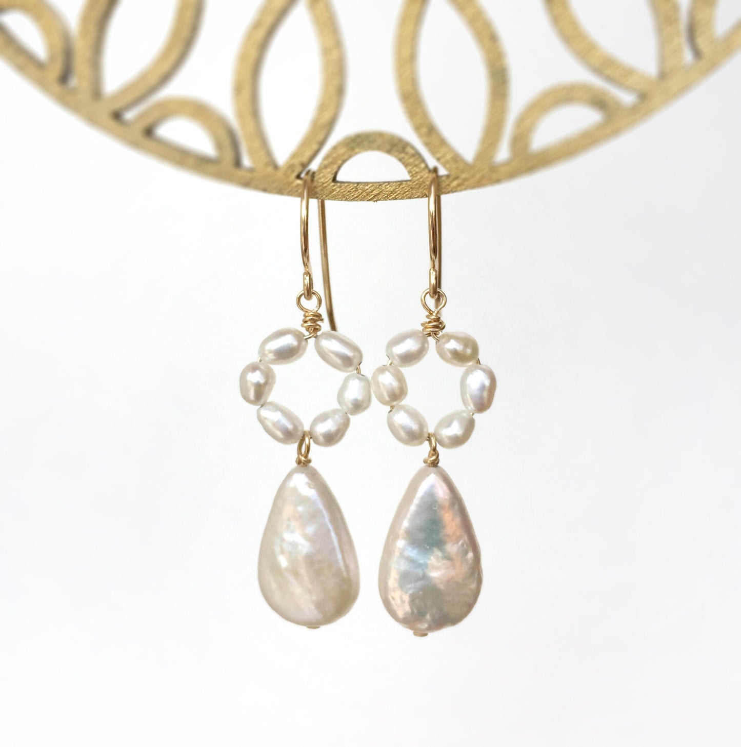 AMOUR White Pearl Tiny Hoop & Teardrop Dangle Earrings