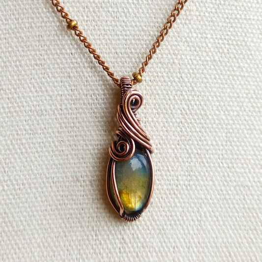 Mini Labradorite Pendant Necklace in Copper