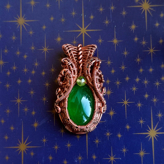 Mini Jade Wire Weave Pendant Necklace in Copper