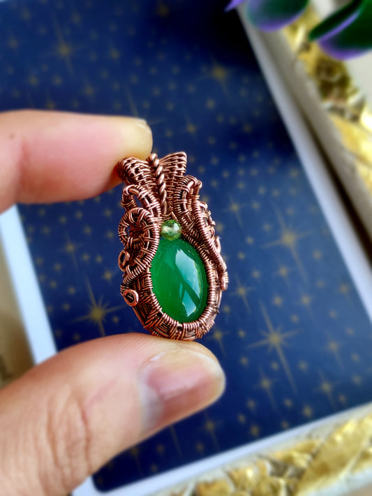 Mini Jade Wire Weave Pendant Necklace in Copper