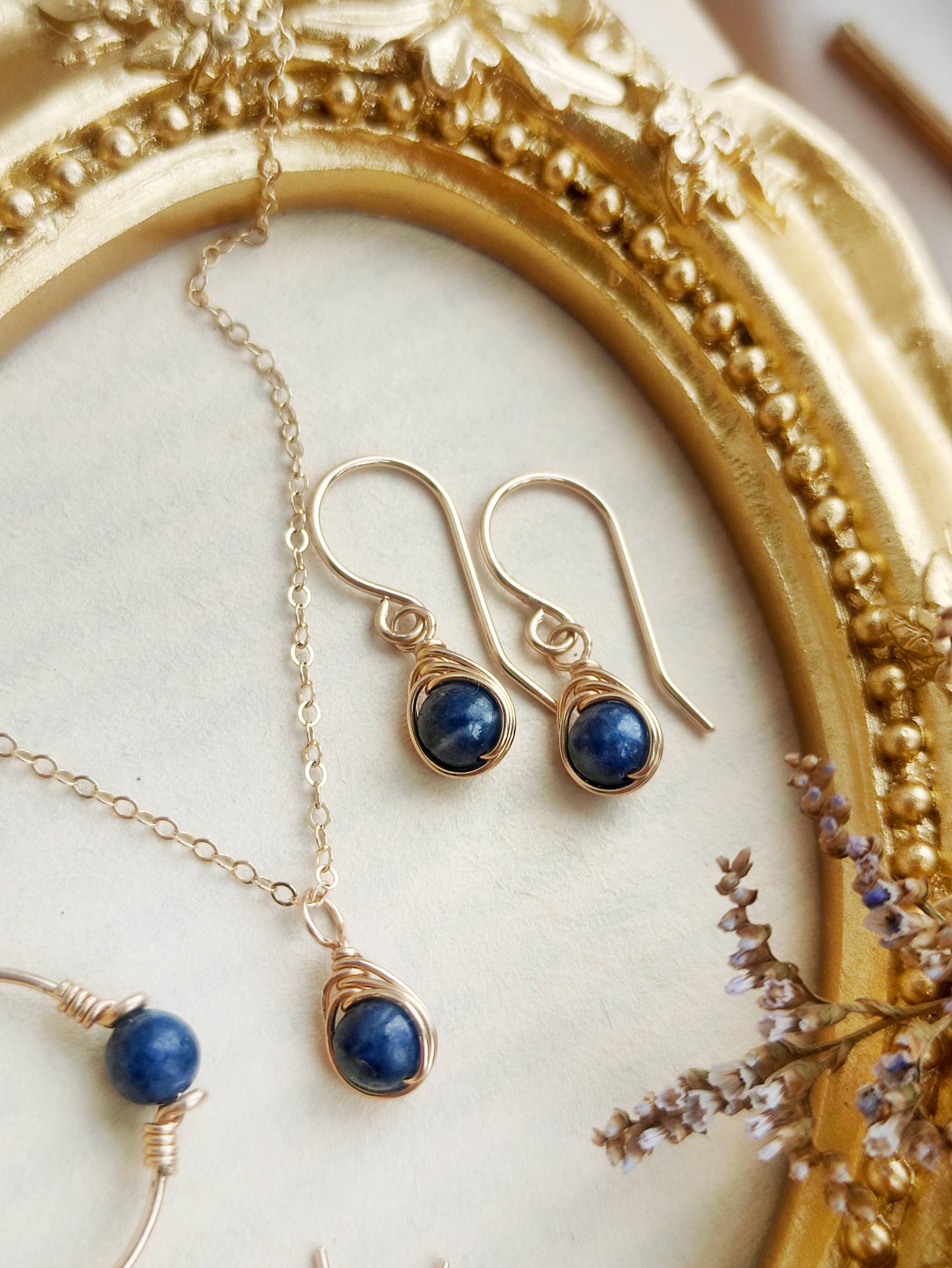 Natural Sapphire Earrings and Necklace Jewelry Set