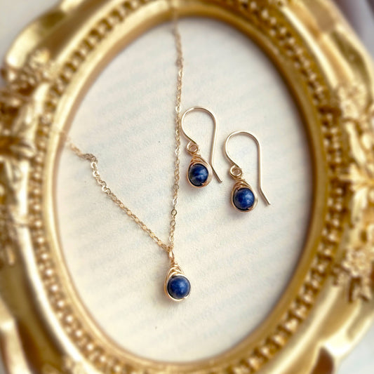 Natural Sapphire Earrings and Necklace Jewelry Set