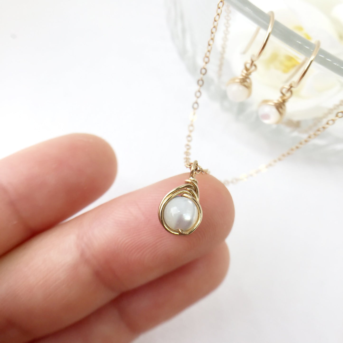 Dainty Mother Of Pearl Necklace