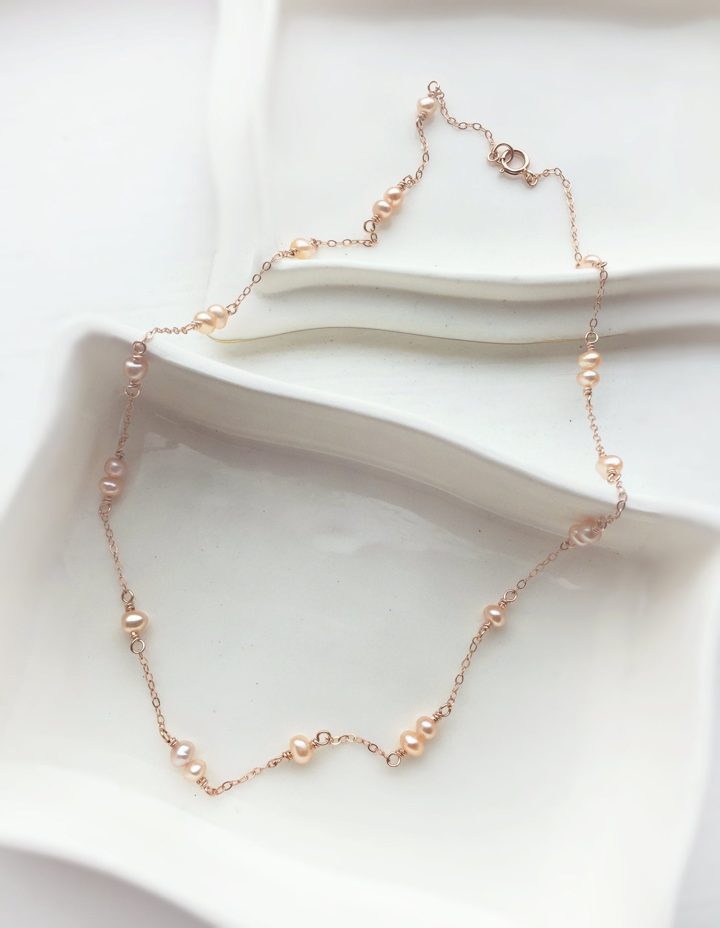 Delicate Rose Gold Pearl Necklace