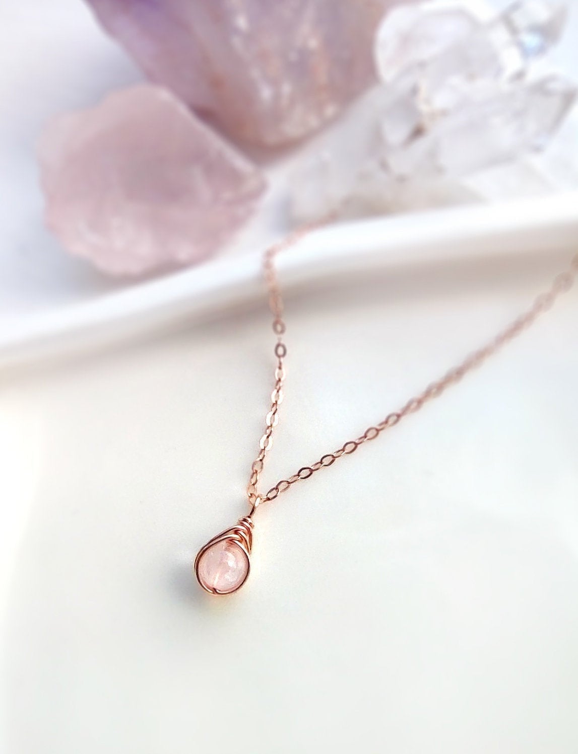 Dainty rose 2025 quartz necklace