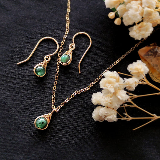Dainty Emerald Jewelry Set with Earrings and Necklace